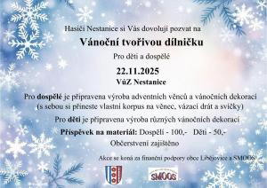 vánoční dekorace a věnce